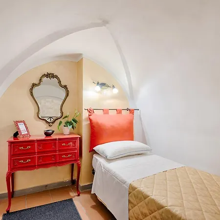 Apartment Santo Spirito Frescos By Mmega *